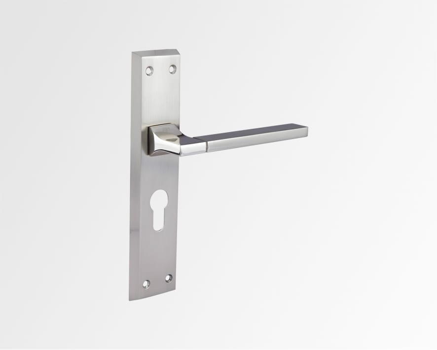 Godrej 200 mm Door Handle set with Lock Body 1CK, 7111