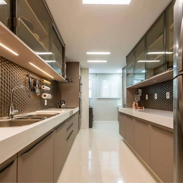 Modular Kitchen Parallel