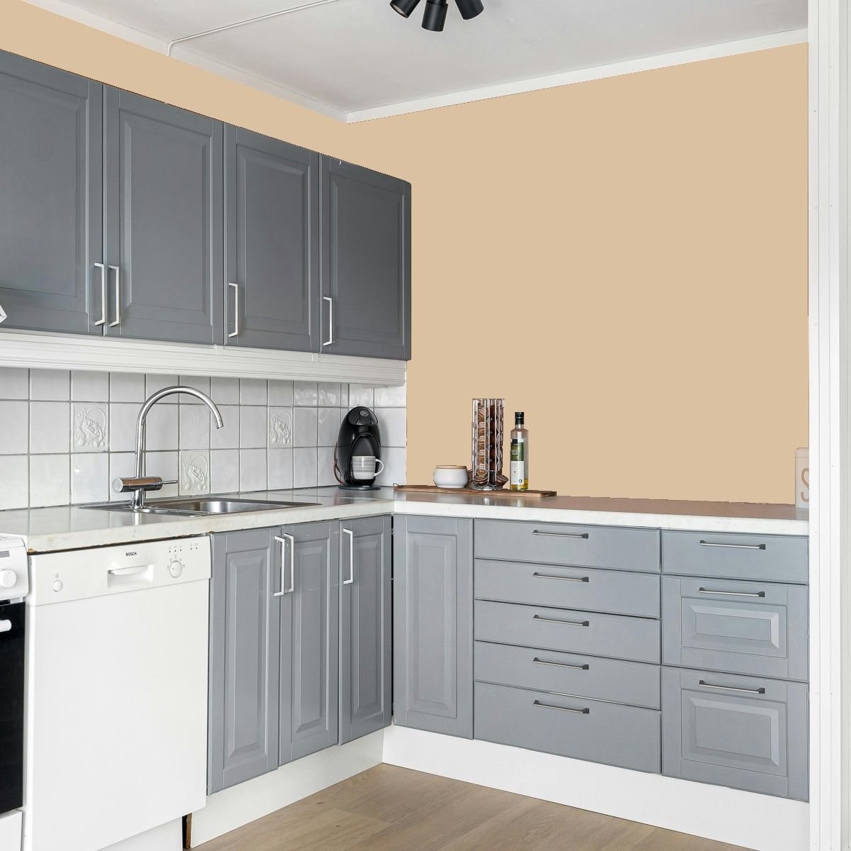 Shalimar SUPERLAC HI-TINT UNIVERSAL STAINER STAINERS  Brown